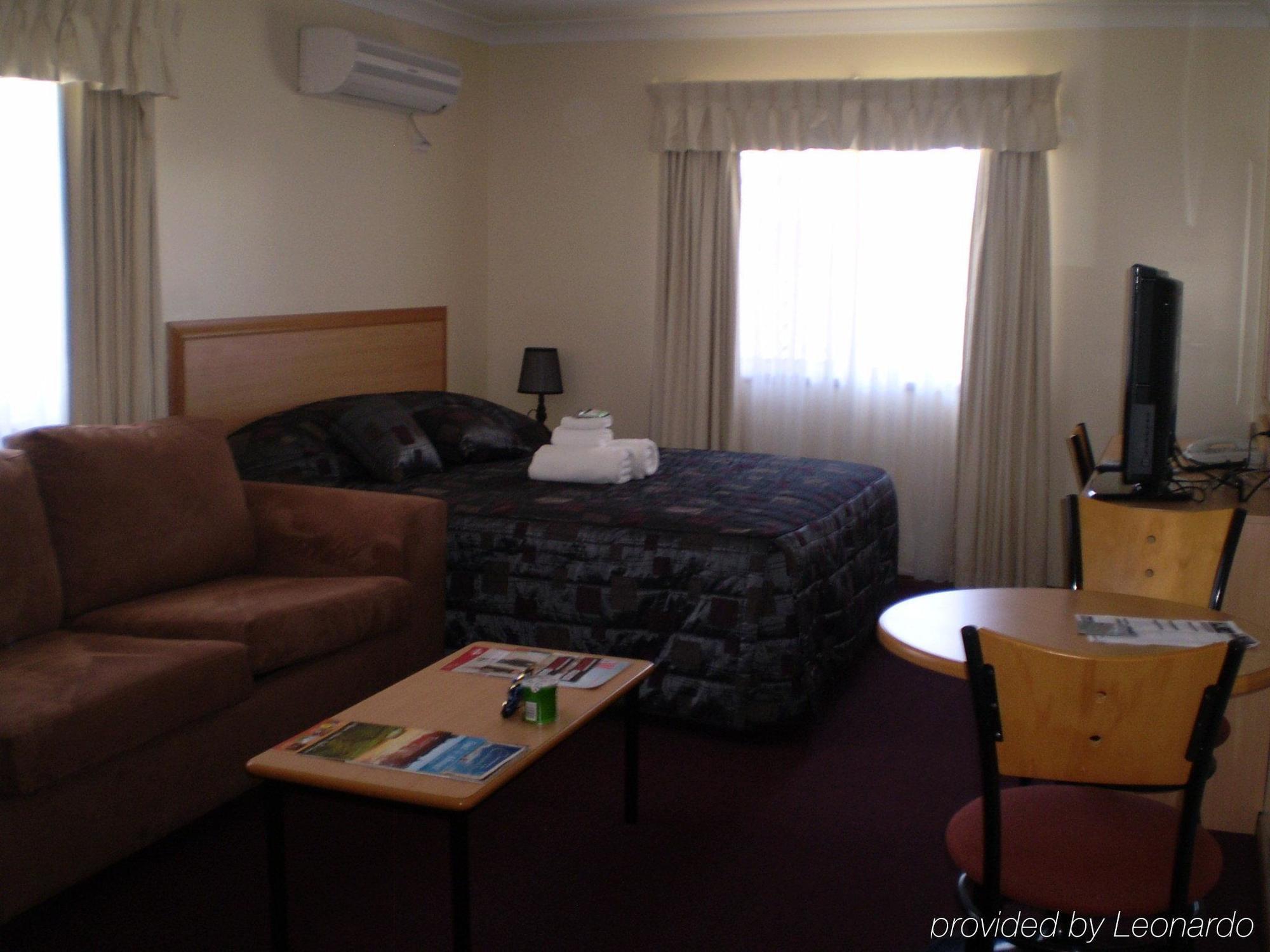 Riviera On Ruthven Μοτέλ Toowoomba Δωμάτιο φωτογραφία